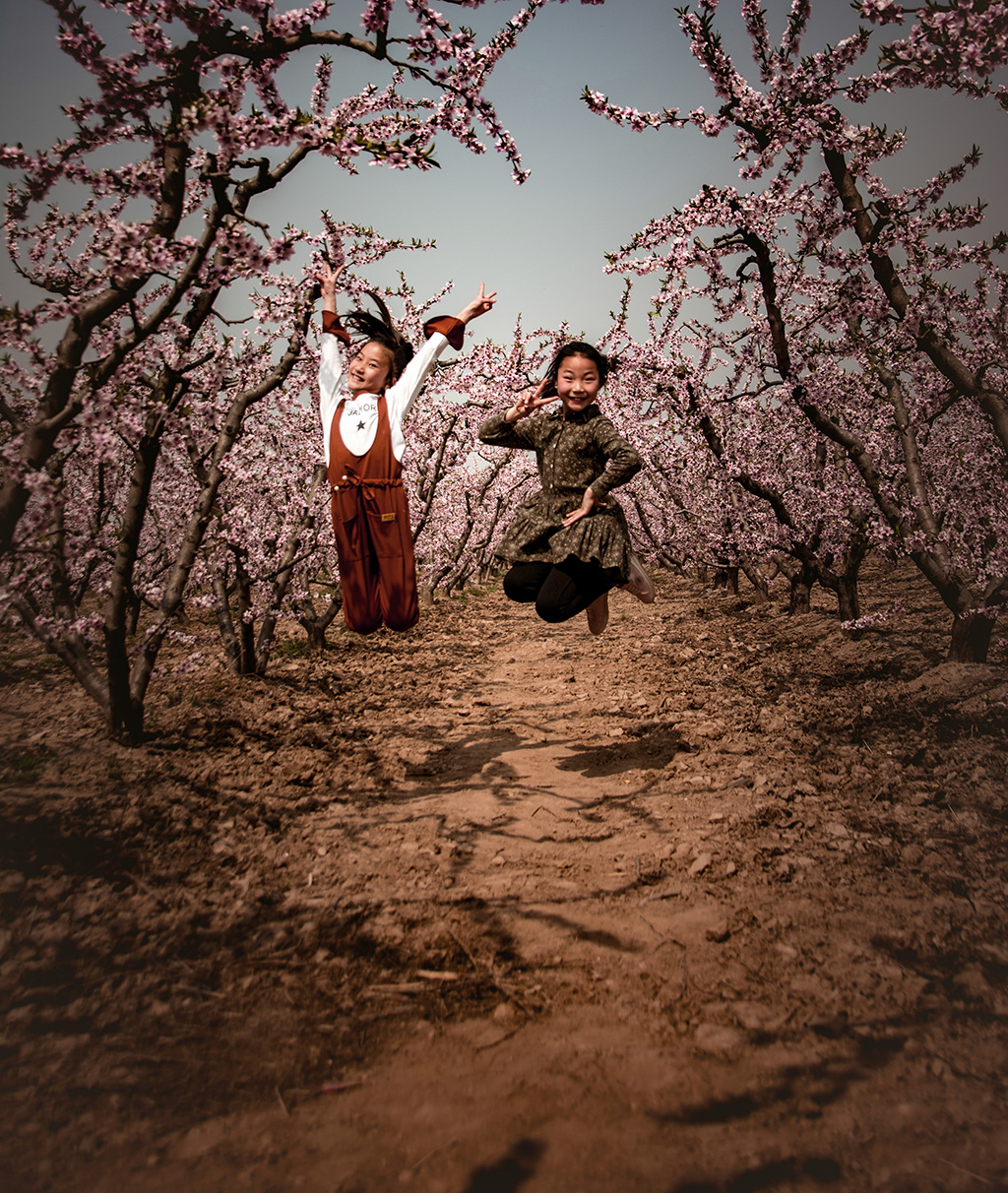 ���ڴ�����......