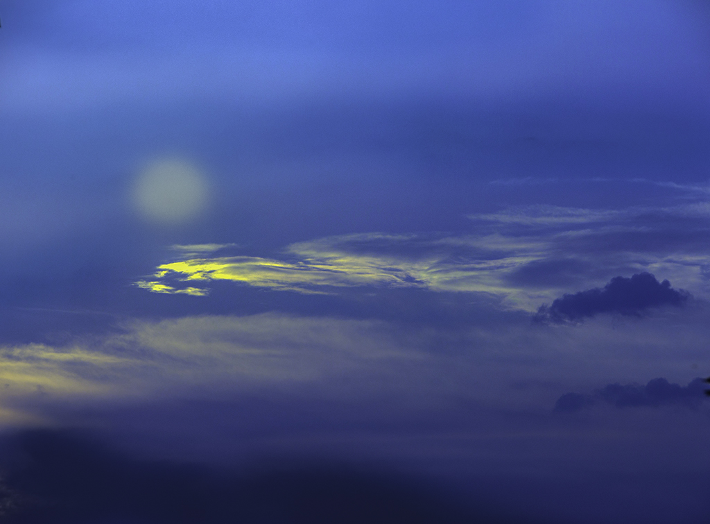 ��ɽ�ƺ�........