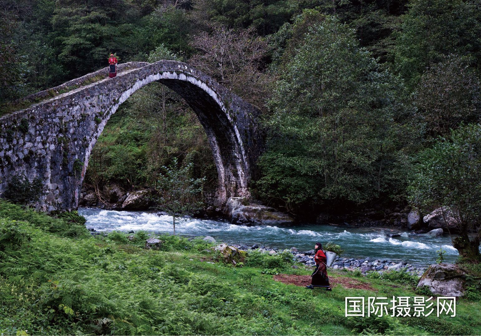 ��Ʒ��Stone bridge.���ߣ����ߣ�nese ArI.jpeg