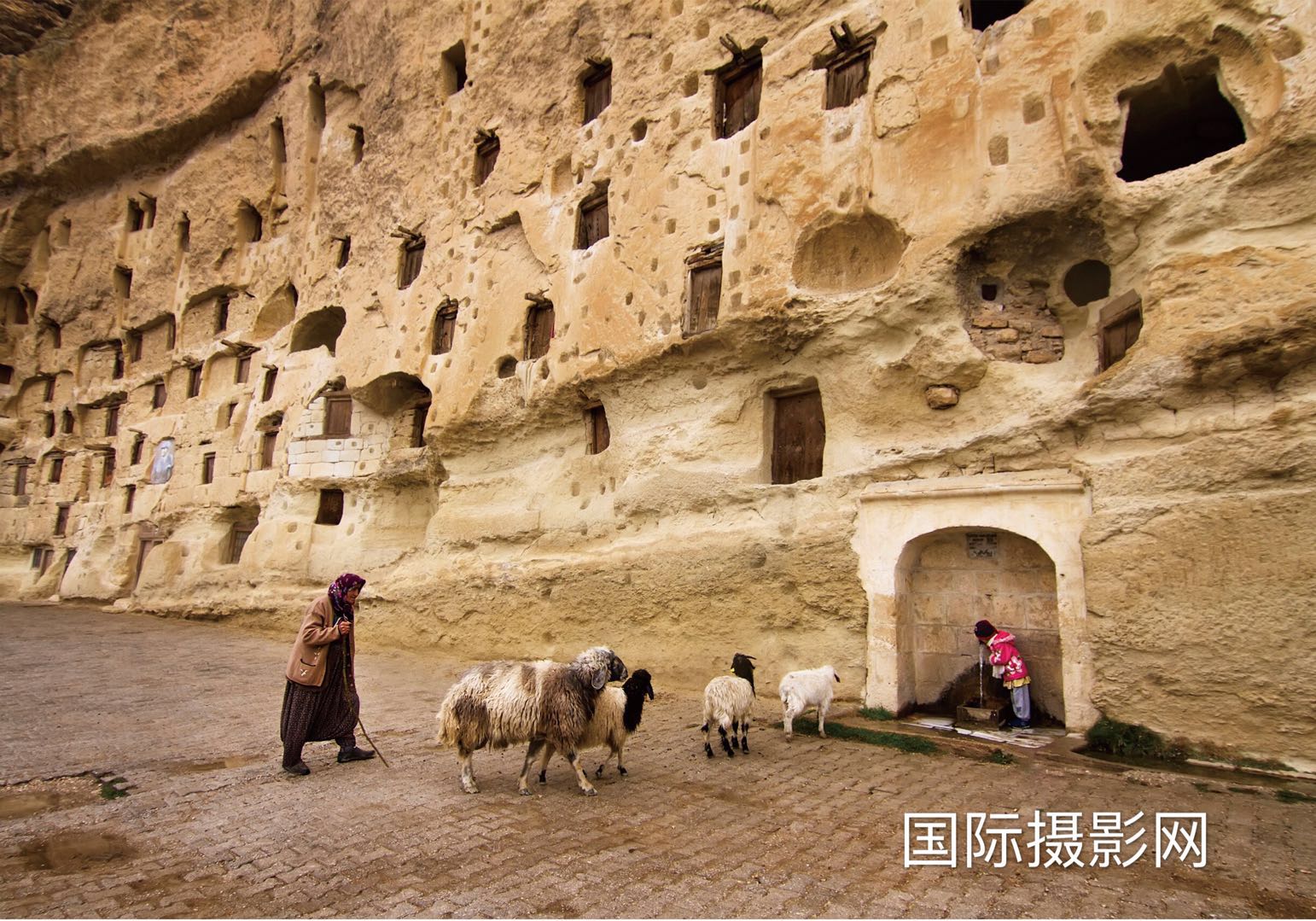 ���ߣ�nese ArI.��Ʒ��Water is life.jpg