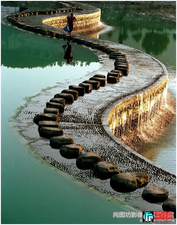 ��ʯ·����Ӱ�������� ����Ȫ��ˮ�Ļ���upi����.jpg