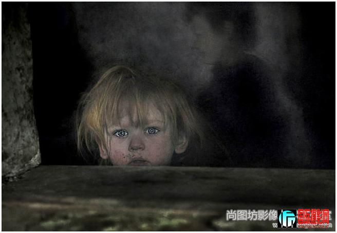 6.��tearful eyes��  ��Ӱ��istvan kerekes���������� �񿪷���psa����.jpg