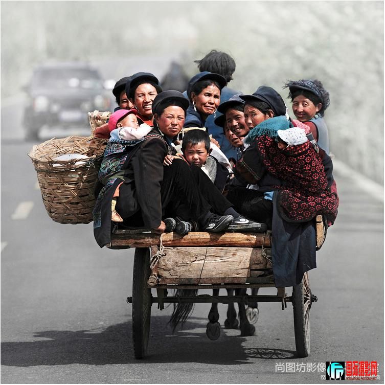 ���ϼ��� ��Ӱ������Ԫ  ���ɫ���뿪����fotoferia ����.jpg