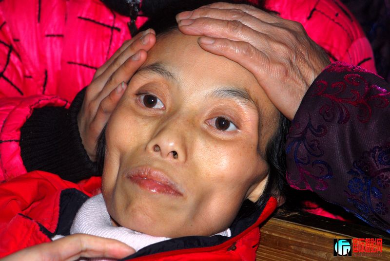 ̷�����ڲ��ǰ���������Ĵ��۾������������ĵ���