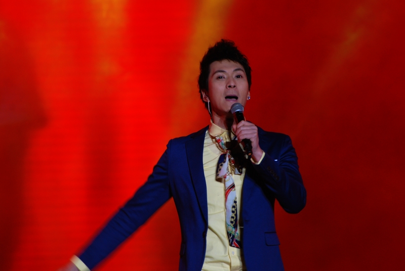 ��Ա ����ܷ�һ̨��Ϸ��