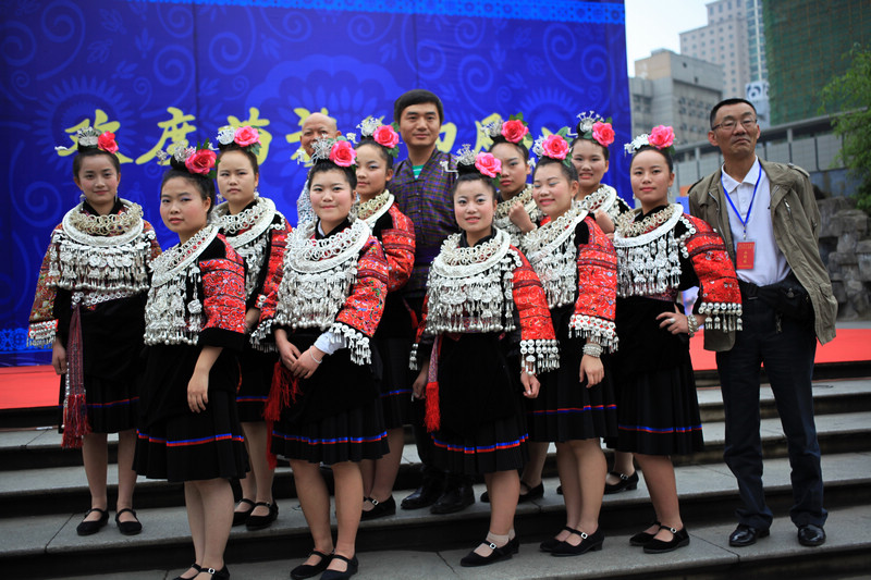 ��Զ����