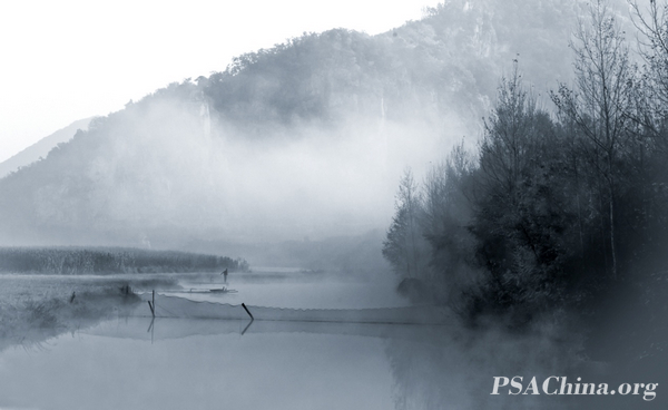 09.¦������Ʒ��������������Fog above the Pool.jpg