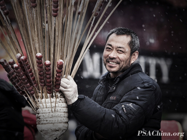 15.�ɺ�ƽ��Ʒ������ѩ�е��ڴ���EXPECTATIONS IN THE SNOW.jpg