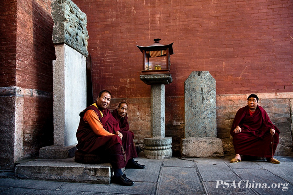 04.��ѧ����Ʒ����ɮ�¡� MONKS.jpg