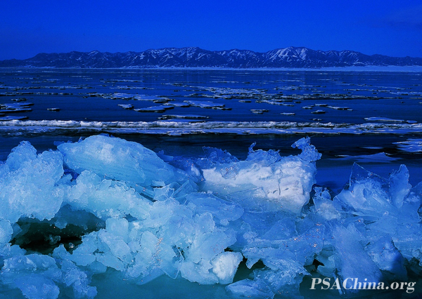 05.��Ծ��Ʒ������ѩ����ľ����Sailimu Lake.jpg