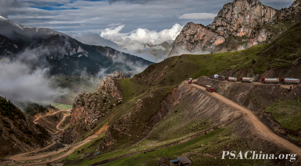 05.������Ʒ������ɽ�������ӡ�The mountains convoys.jpg