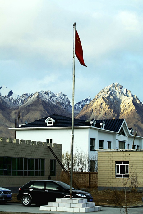 ��������