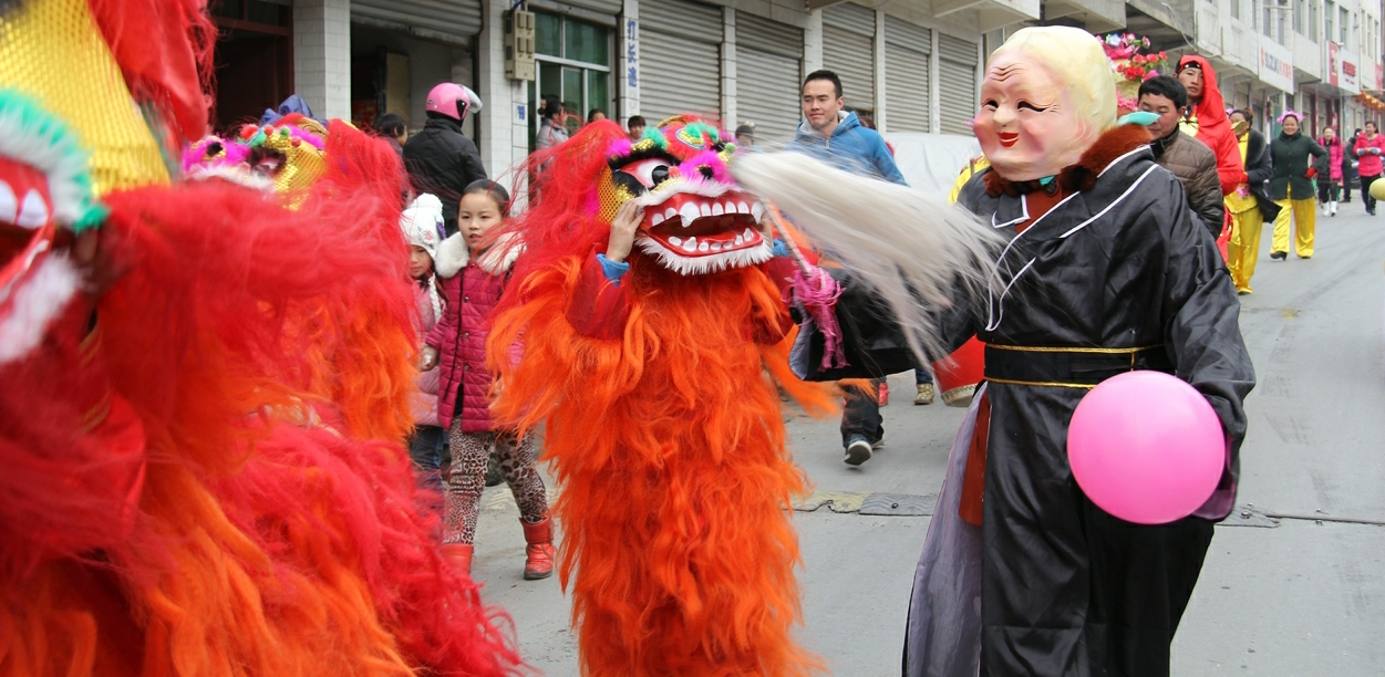 ����ʨ��