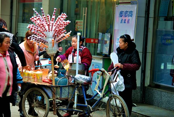 �����׻����Ǻ�«�ĸ�Ů