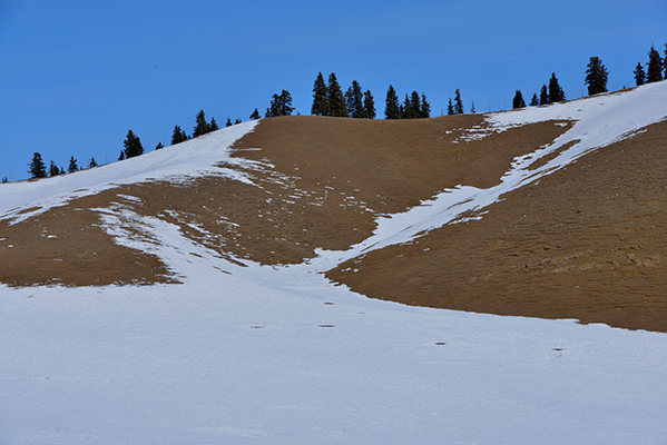 ��ɽ����ǰ��