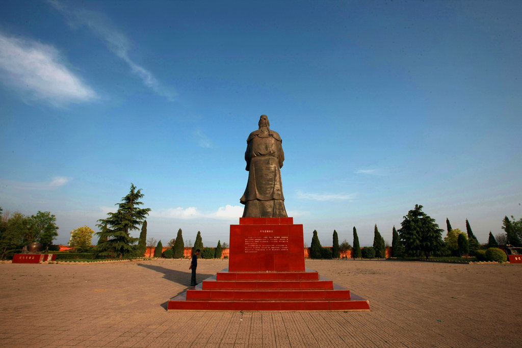 �������